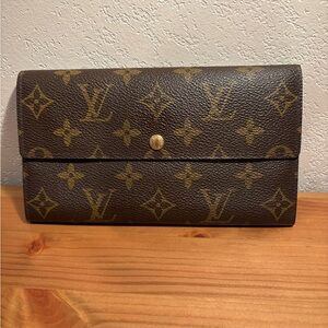 Louis Vuitton Monogram Vintage Sarah Long Wallet